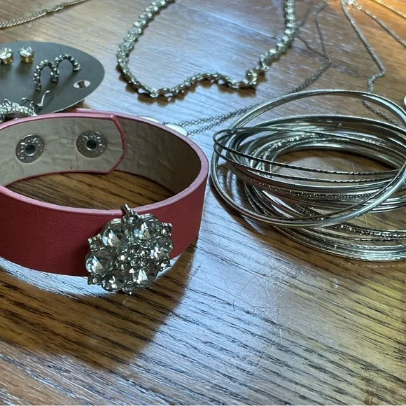 Silver Heart Layered Necklace Stack Jewelry Bundle Bracelets Earrings - Picture 6 of 10